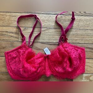 Victoria’s Secret Red lace Dream Angels - Push up without padding